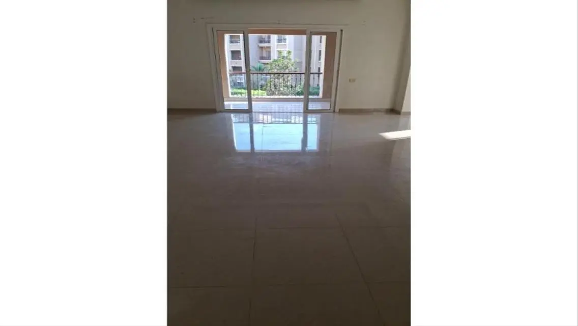 Luxury Apartment in Katameya Plaza - New Cairo