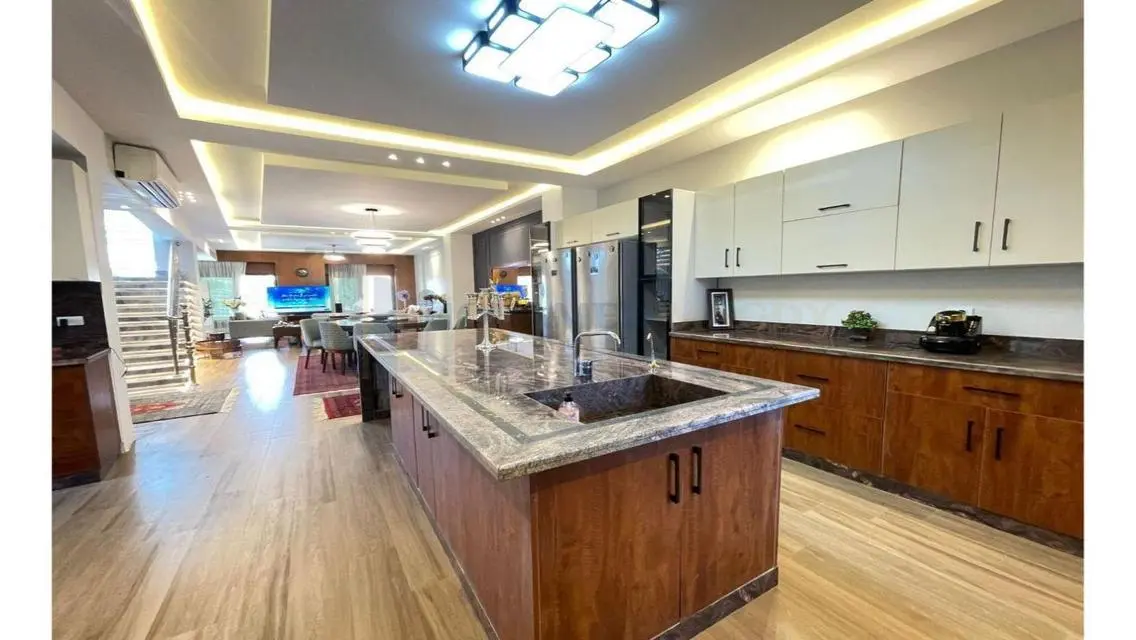 Luxury Villa for Sale with Spacious Layout
