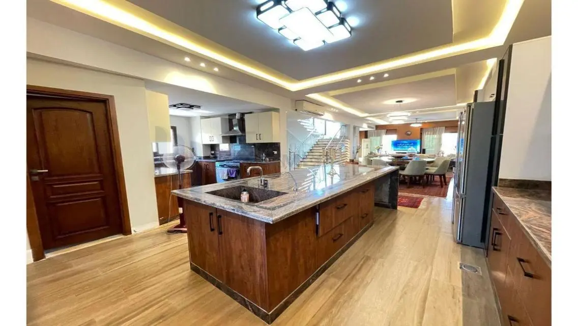 Luxury Villa for Sale with Spacious Layout