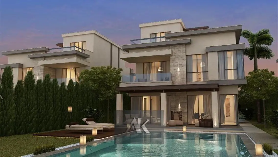 Luxury Property with Private Garden and Shared Pool