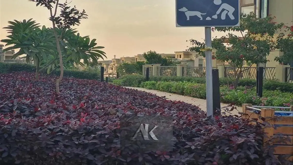 Luxury Property with Private Garden and Shared Pool