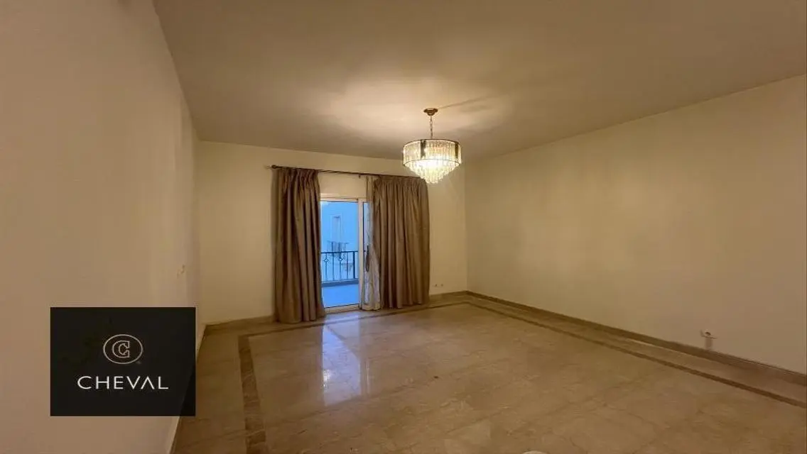 Luxury Apartment in Mivida - AUC