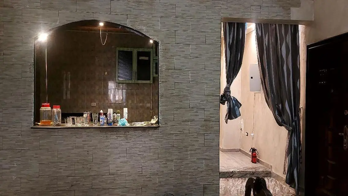 شقة عصرية للبيع 3 غرف نوم في موقع ممتاز