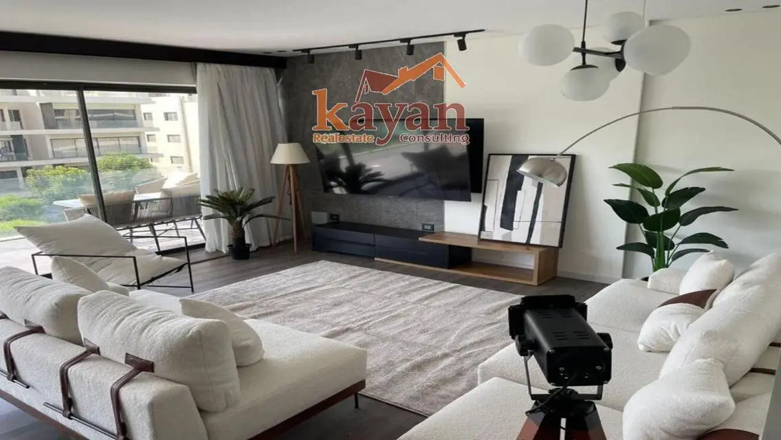 Stunning Lake View Apartment at ISV Residence