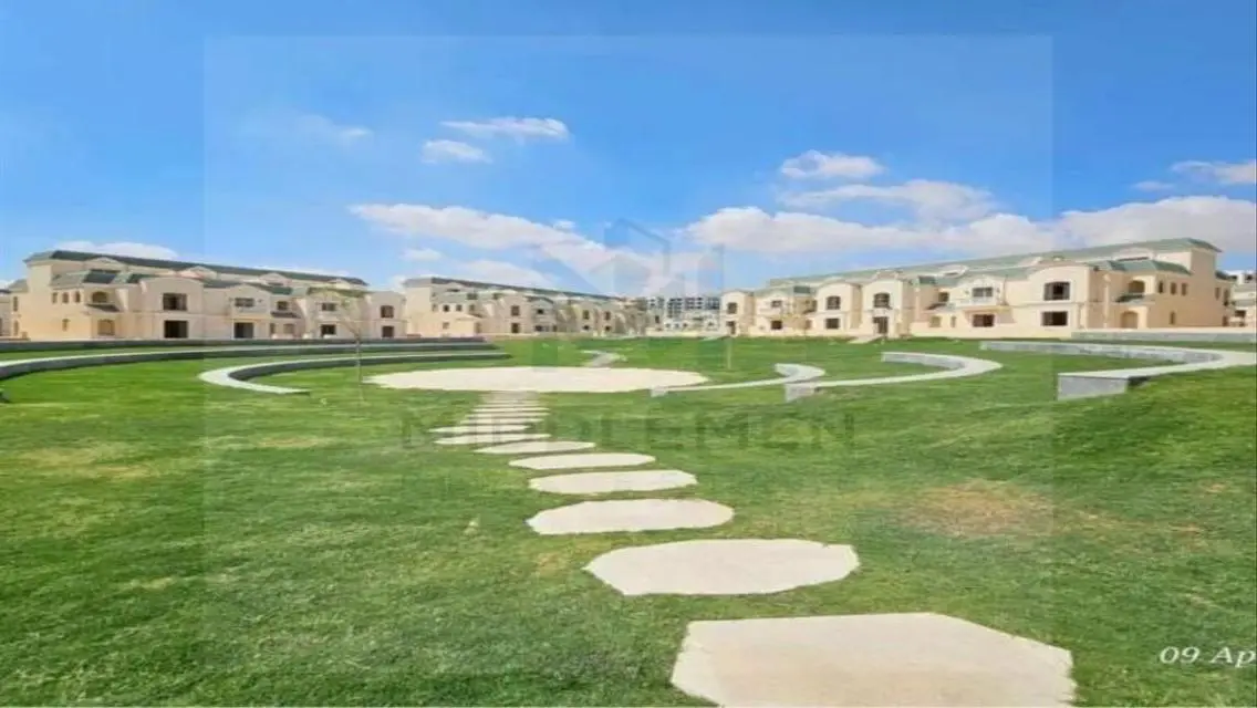 عقار فخم مع إطلالة مذهلة على البحيرات