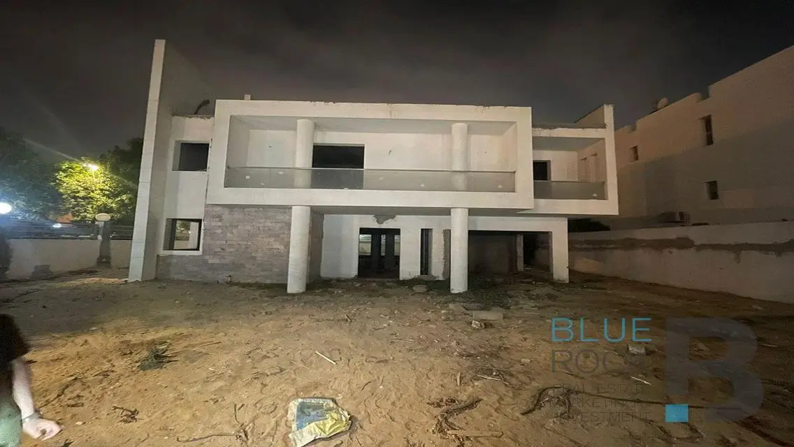 Luxurious Villa 470 sqm in Exclusive Compound