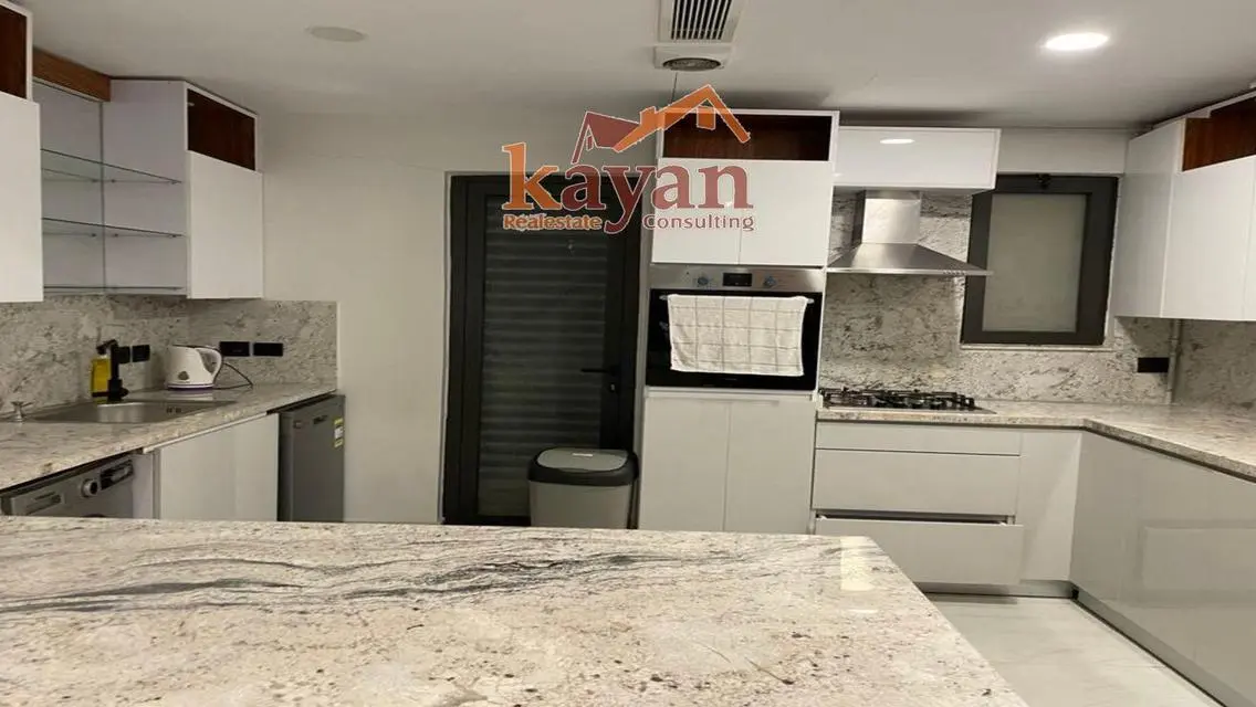 Lake View Apartment in ISV-5