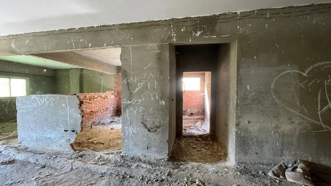 Luxury Apartment for Sale with Balcony