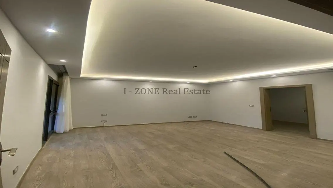 شقة فاخرة للايجار في IZone بسعر مغري