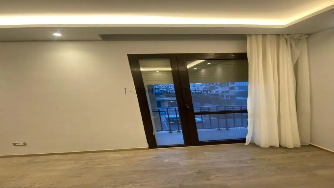 شقة فاخرة للايجار في IZone بسعر مغري