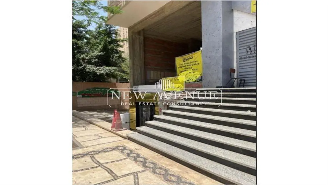 Investment Opportunity: Premium Property of 500 sqm