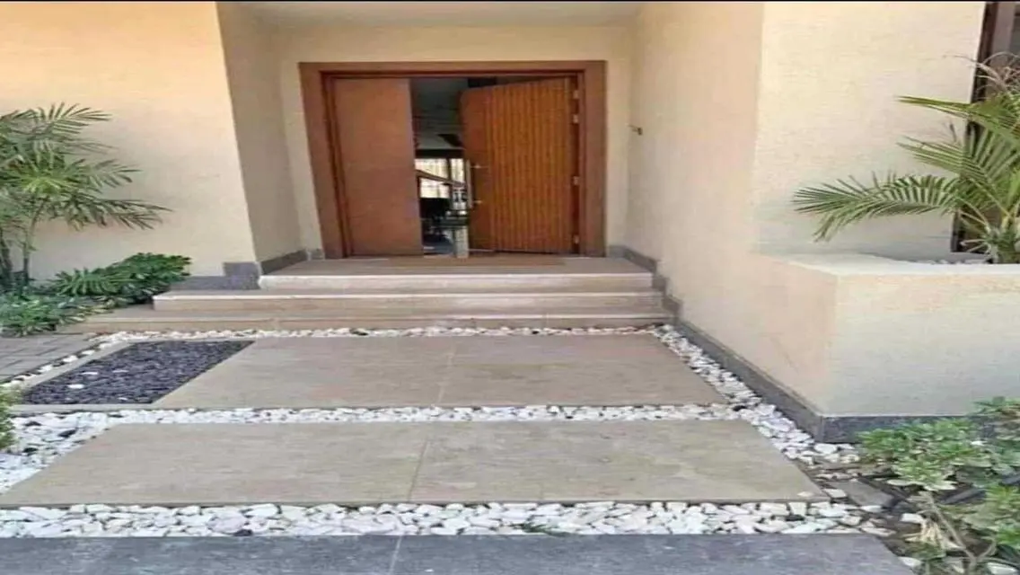 Luxurious Villa for Sale in a Prime Location