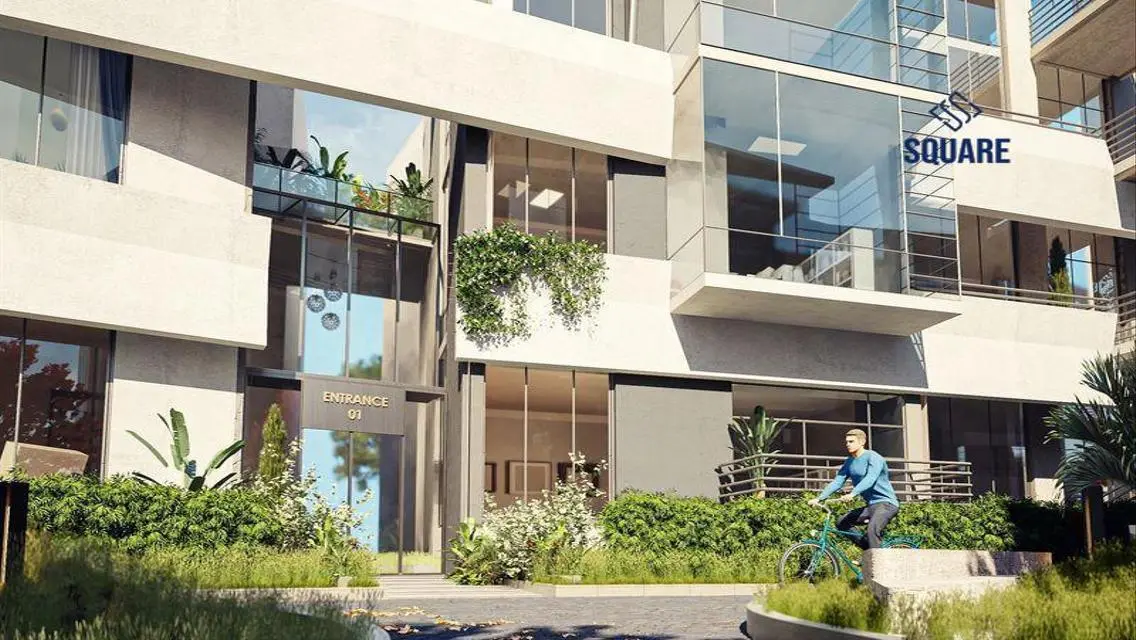 Luxury Apartment Overlooking Lakes