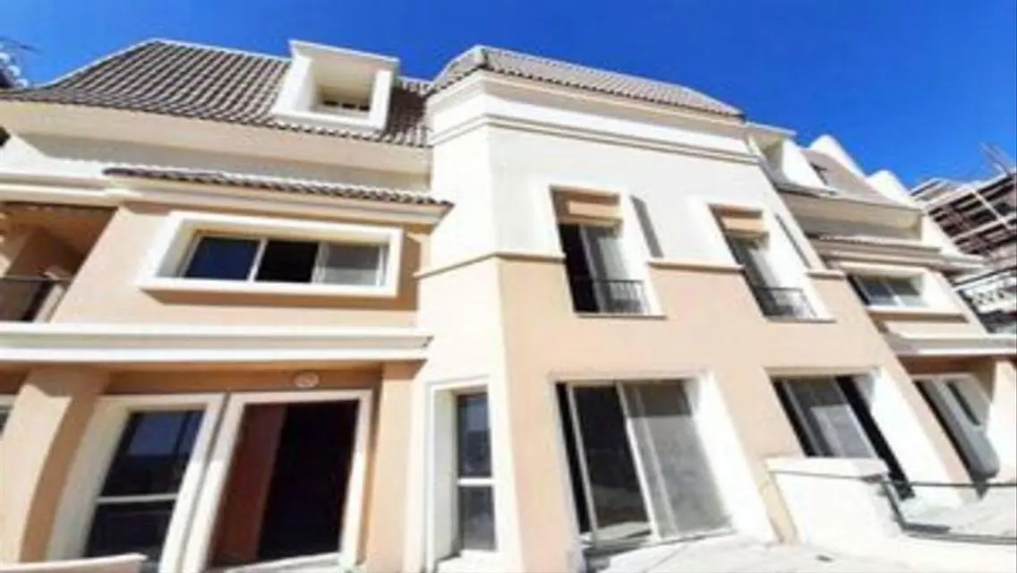 Luxury Villa with 5 Bedrooms, Private Garden & Pool