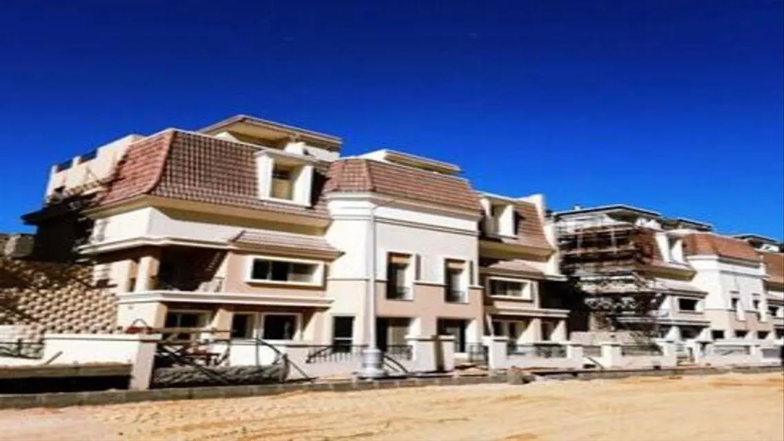 Luxury Villa with 5 Bedrooms, Private Garden & Pool
