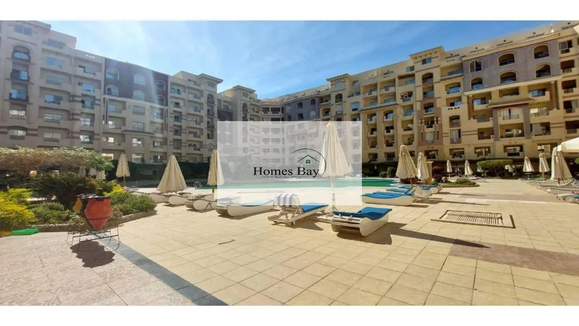شقة فاخرة تطل على البحيرات مع amenities مذهلة