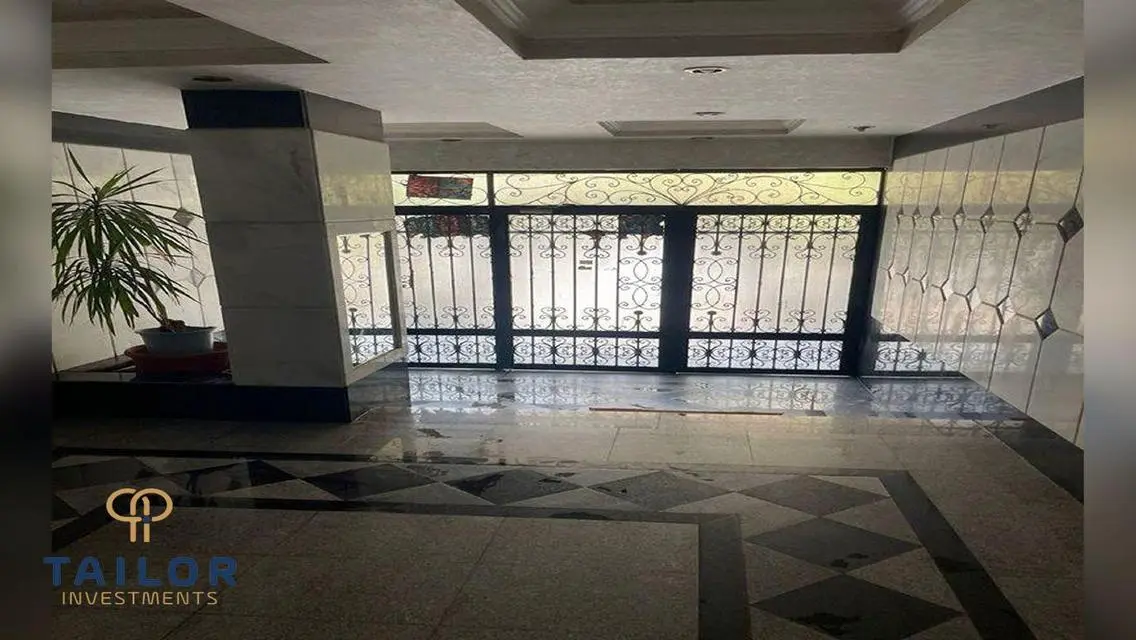 شقة فاخرة للبيع بحي مميز