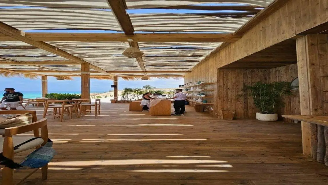 Luxurious Villa with Expansive Space and Stunning Views