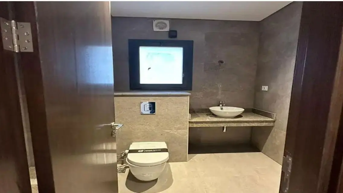 Stunning Apartment with Luxurious Features Perfect for Families