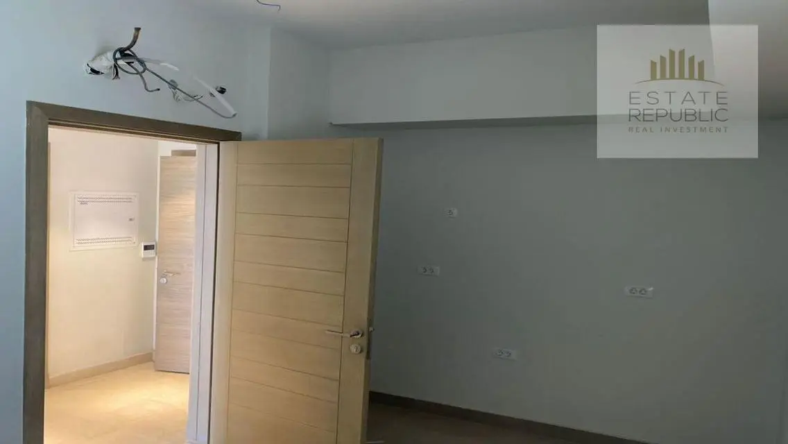 Apartment in Republic with Balcony and Shared Pool