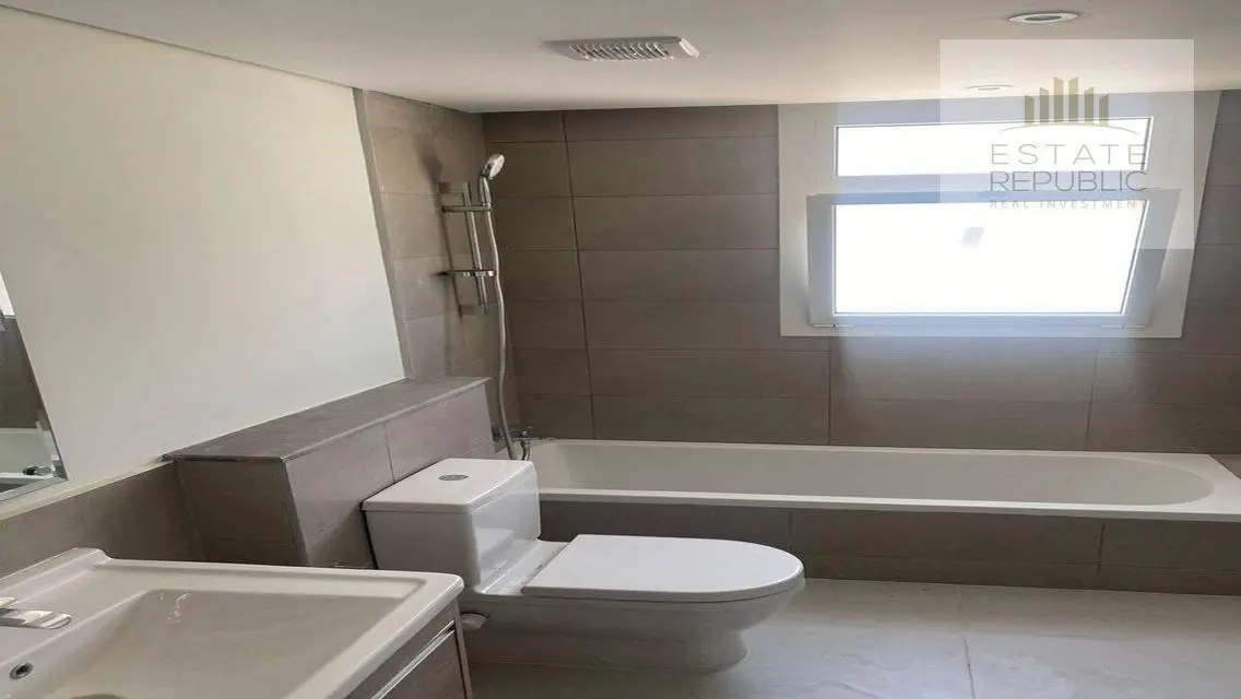 Apartment in Republic with Balcony and Shared Pool