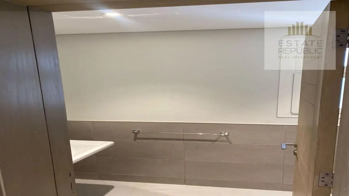 Apartment in Republic with Balcony and Shared Pool
