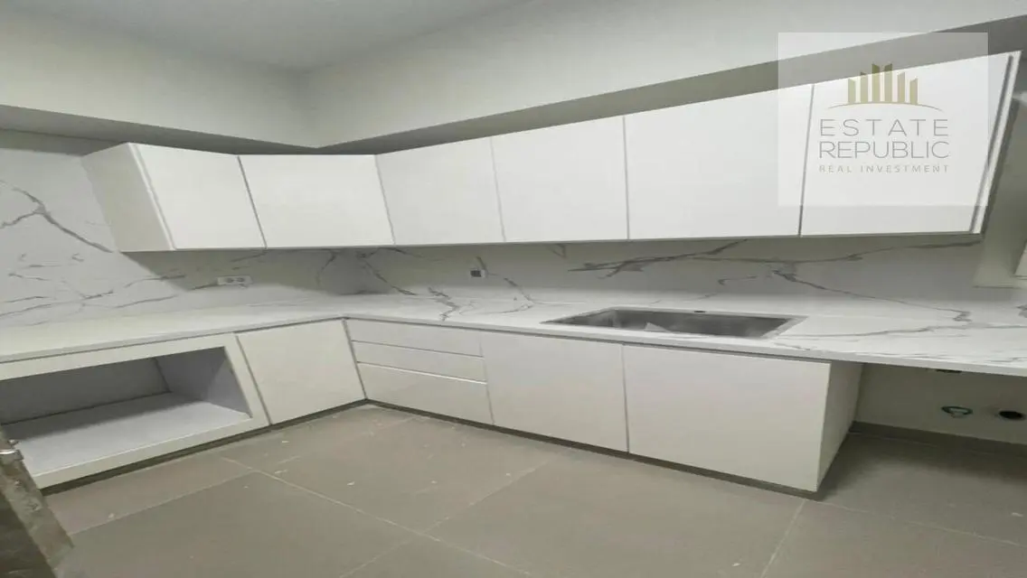 Apartment in Republic with Balcony and Shared Pool