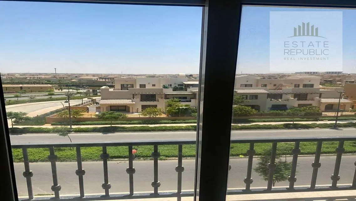 Apartment in Republic with Balcony and Shared Pool