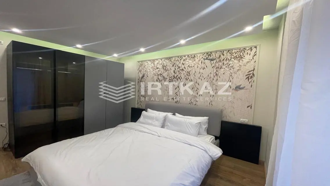 Luxury Apartment with Pool and Private Garden