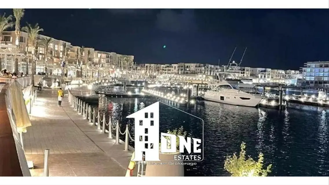 شقة فاخرة بحديقة مشتركة ومسبح بمتناول اليد