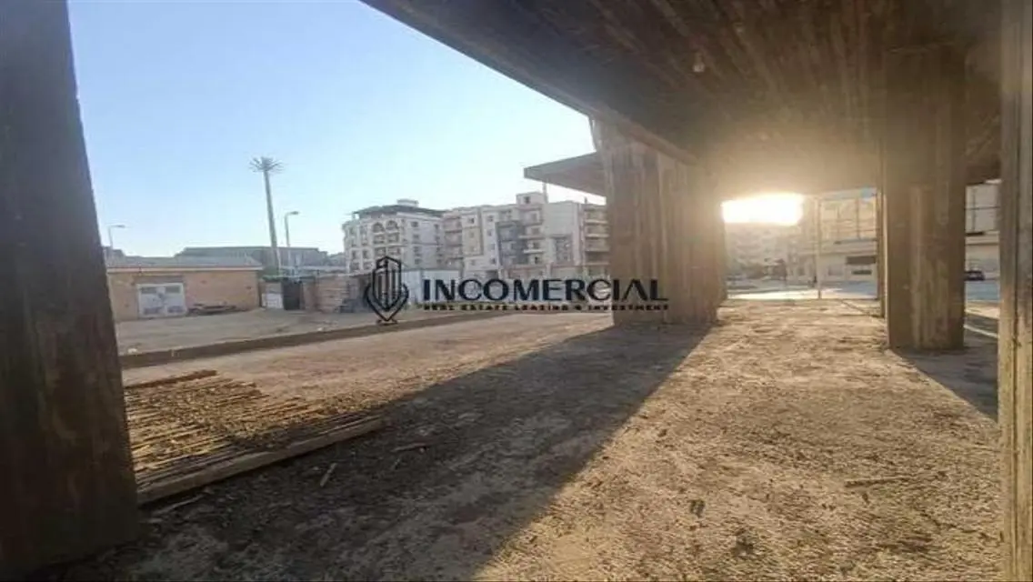 عقار فاخر مع مرافق ممتازة للبيع