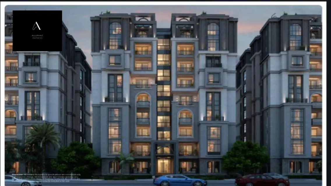 Luxury Apartment Overlooking the Lake with Exceptional Amenities