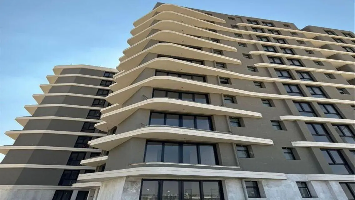 بنتهاوس فاخر للبيع في باديا بالم هيلز