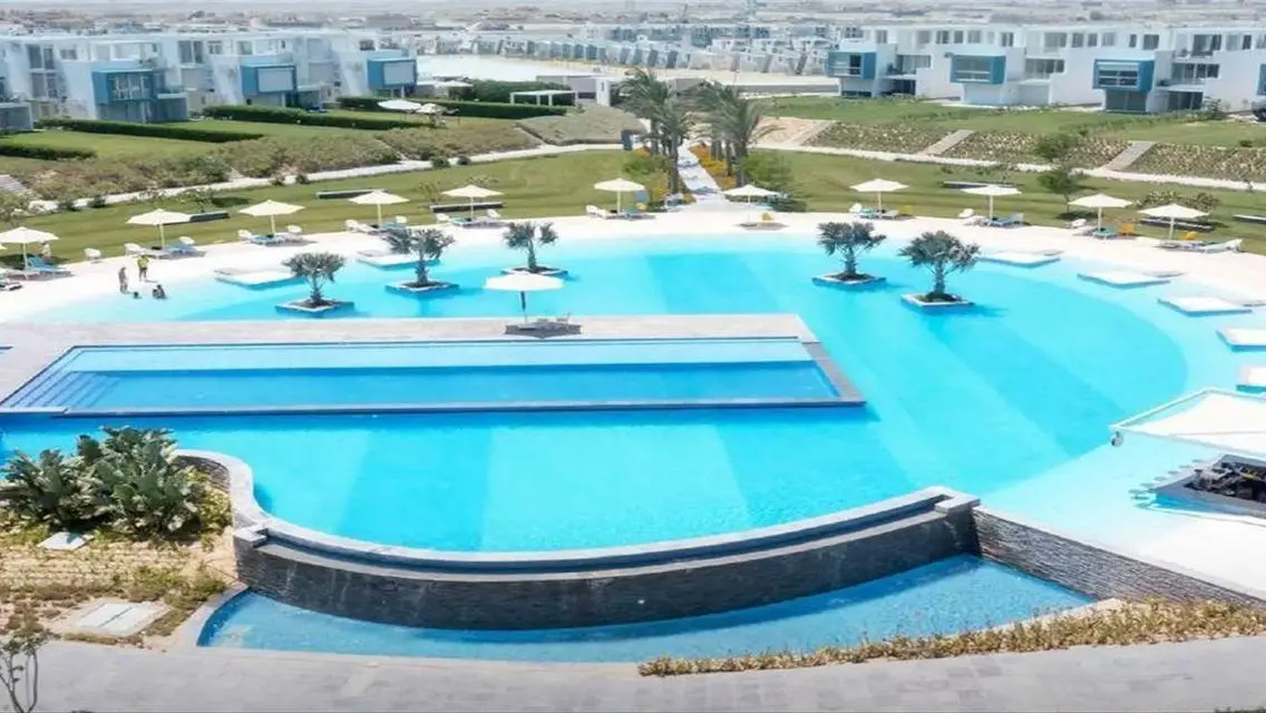 فيلا فاخرة في فوكه باي مطلة على بحيرات