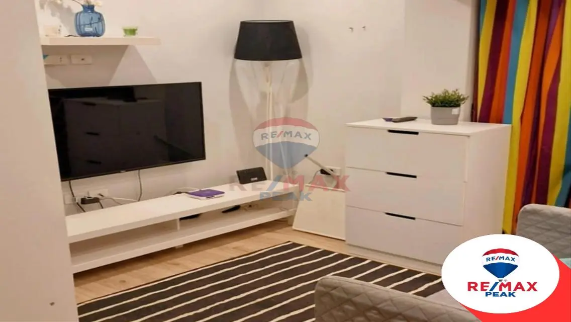 فيلا فاخرة للبيع بتصميم عصري