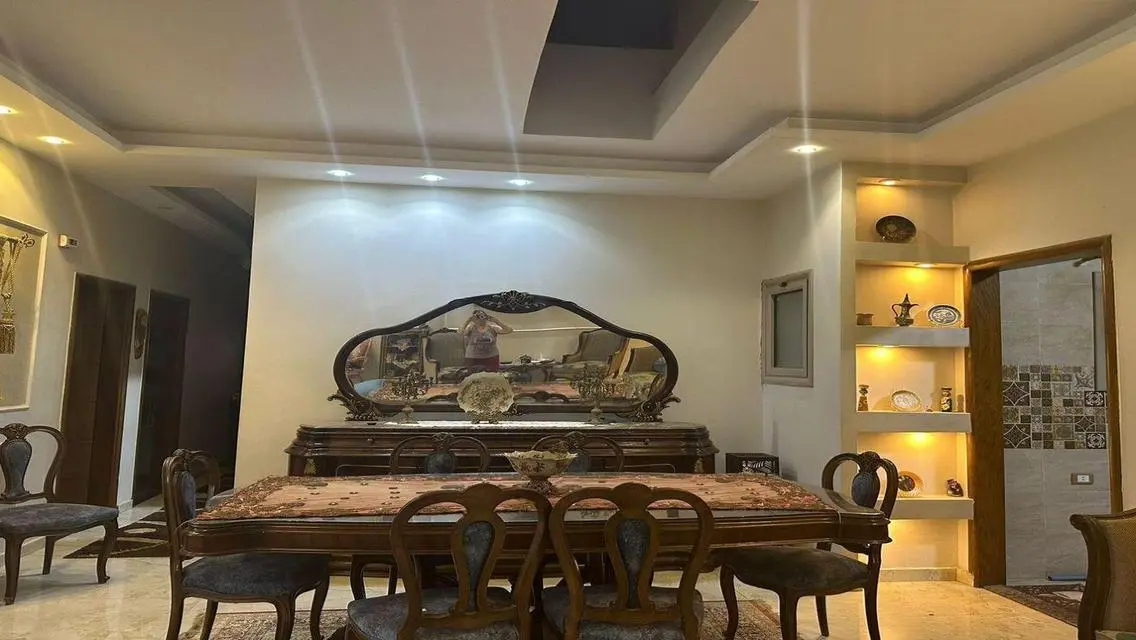 Premium Floor with 230 sqm Overlooking a Main Landmark