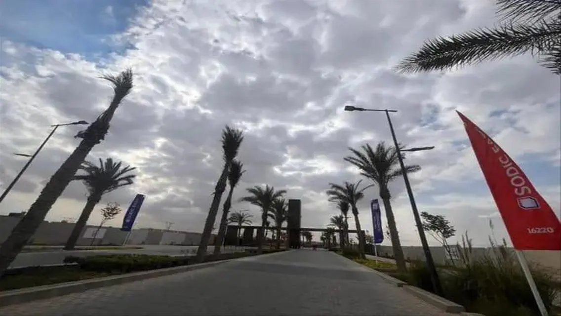 فيلا فاخرة للإيجار في سوديك إيست بـ 4 غرف نوم