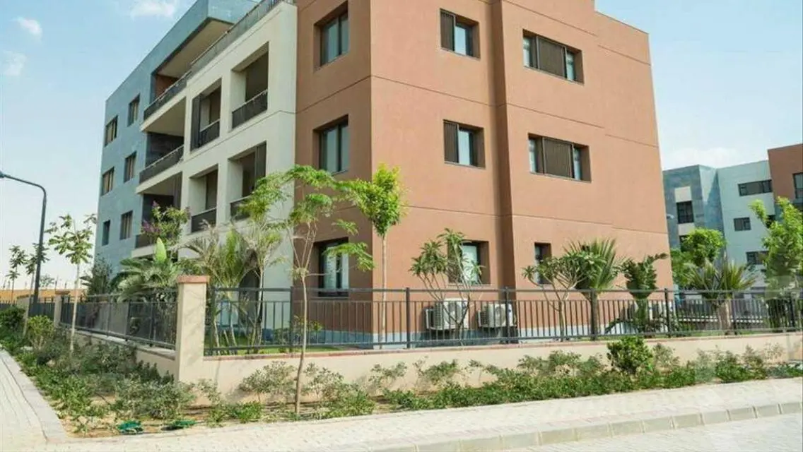 فخامة منزل 4-5 غرف مع حديقة ومسبح خاص