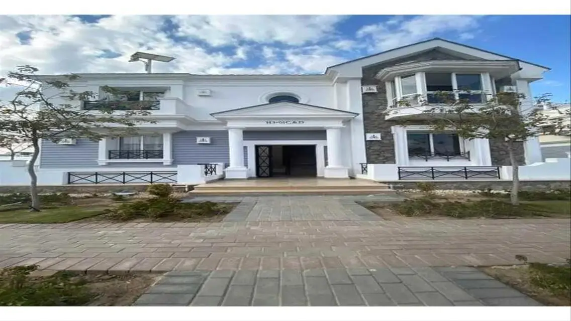 Stunning Mountain-View Villa in iCity