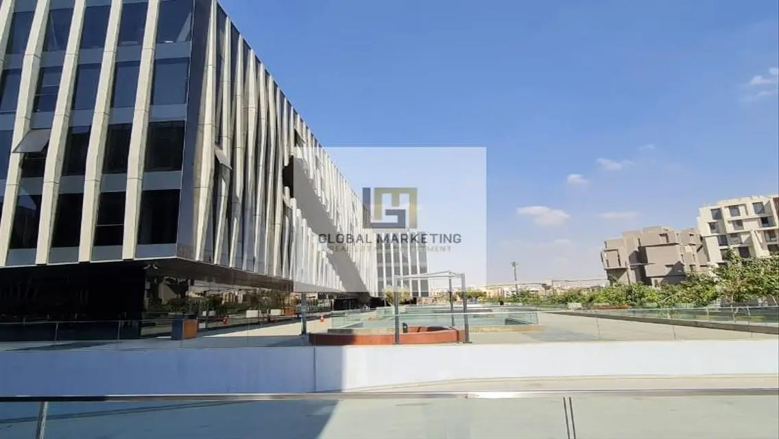 Elegant Apartment with 240 Square Meters and Premium Amenities