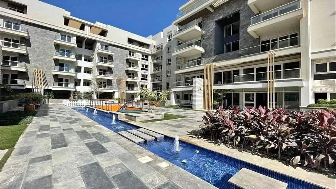 Luxury Villa Overlooking the Mountains in City 160