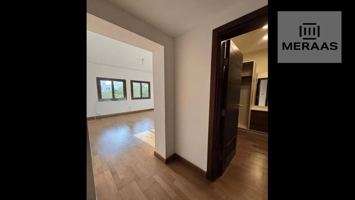 Luxurious Villa for Sale with Comprehensive Space