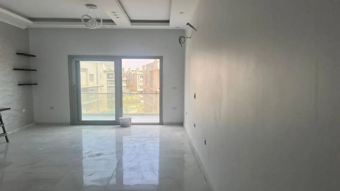 Luxury Apartment for Rent - 3 Bedrooms and Lounge in Prime Location