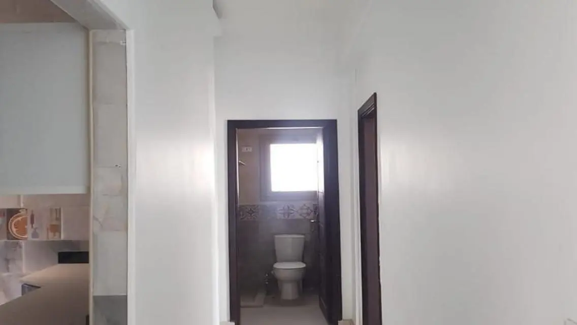 Luxury Apartment for Rent - 3 Bedrooms and Lounge in Prime Location