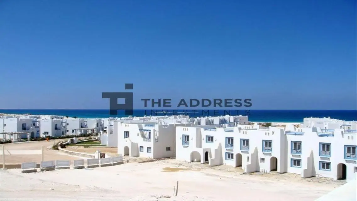 Luxury Lake-View Apartment in the Heart of the City