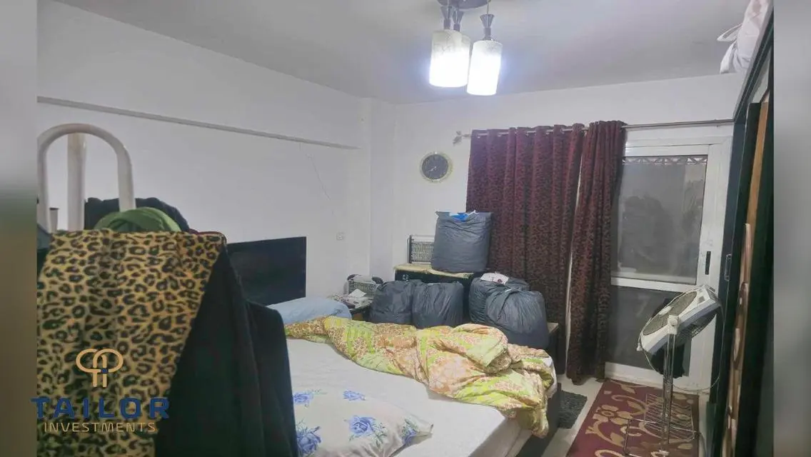 شقة رائعة بمساحة 300 متر في منطقة متميزة