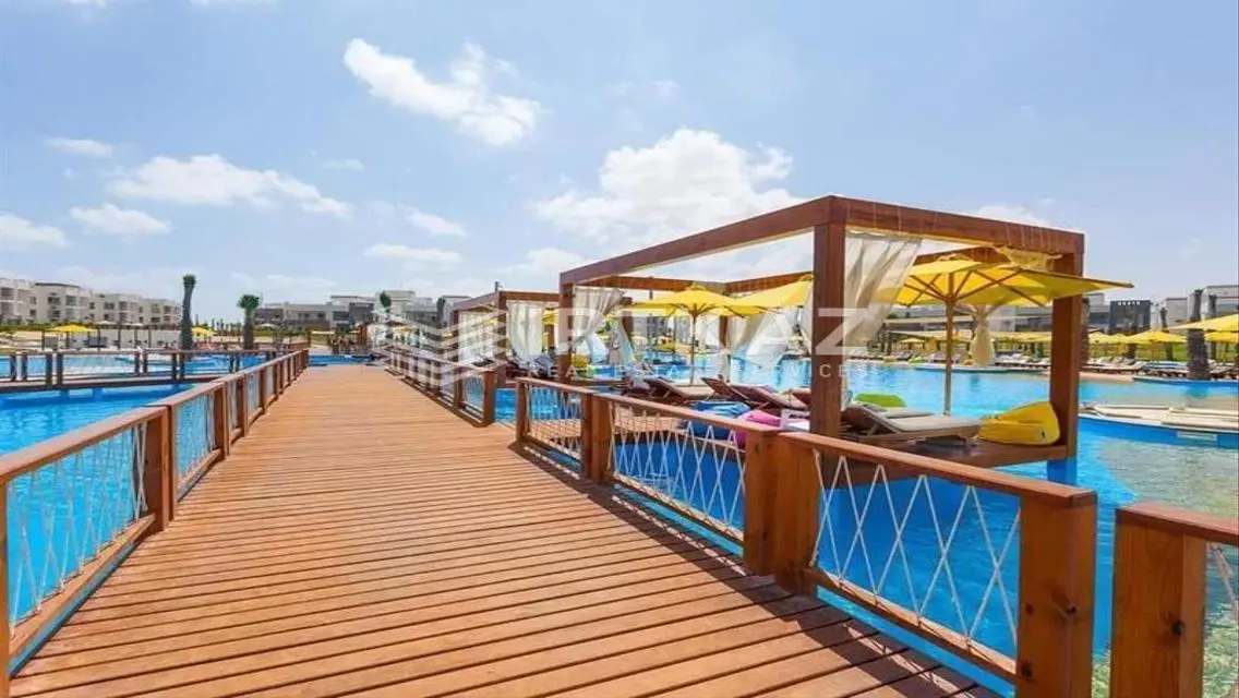 Luxury Apartment in Amwaj Village with Stunning Views