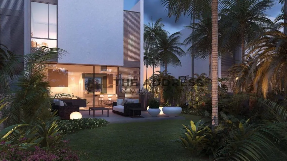 Luxurious Villa for Sale in AUC with Spacious Layout