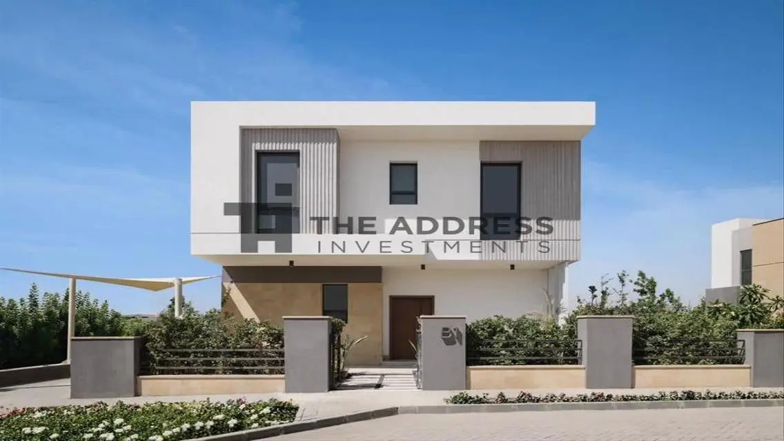 Luxurious Villa for Sale with Spacious Private Garden
