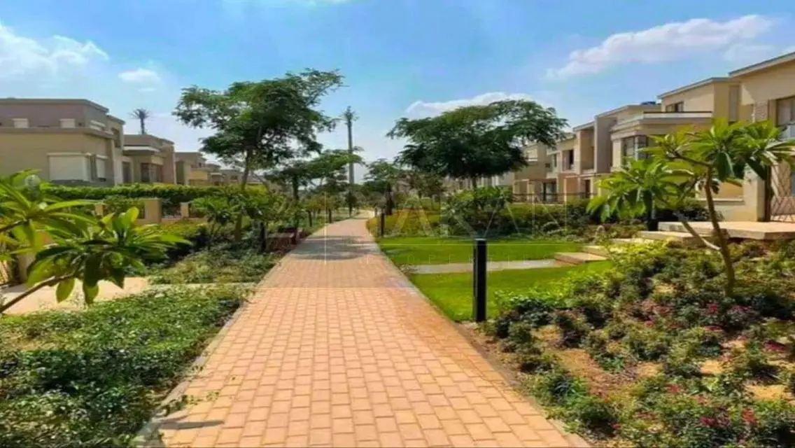 Luxury 5-Bedroom Villa with Stunning Views